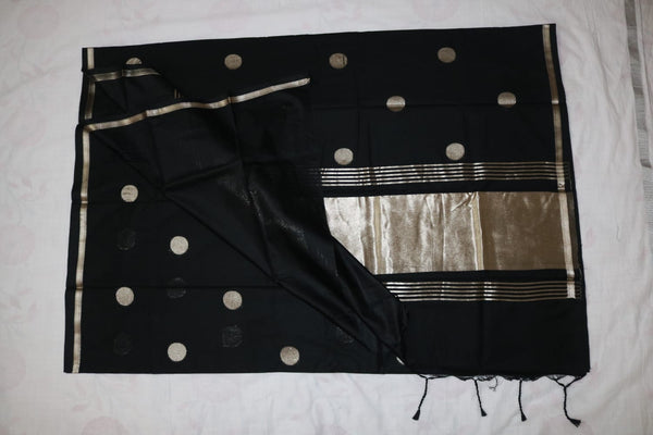 Soft Mangalgiri Silk Sarees Black