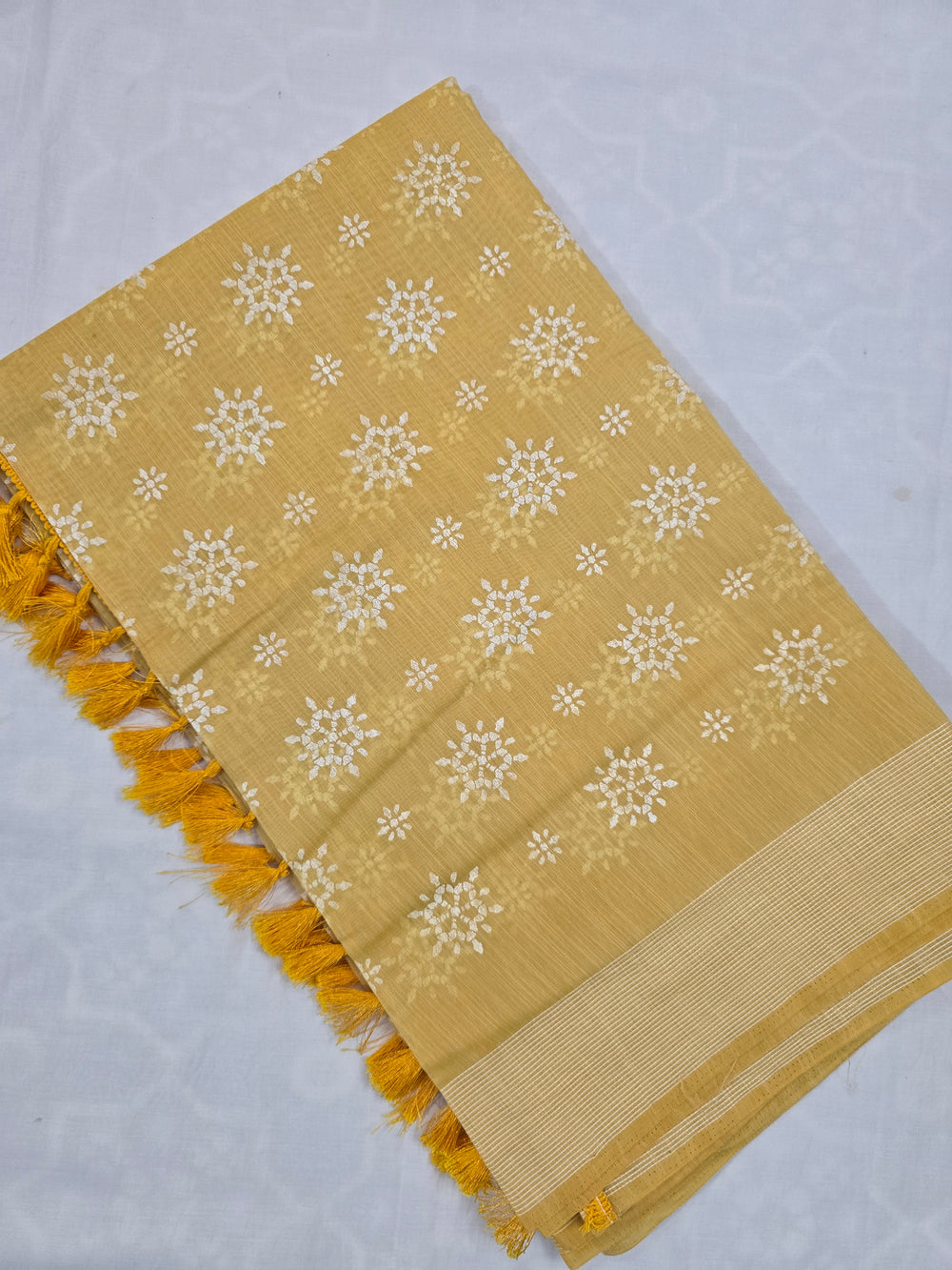 Elegant yellow Printed cotton saree